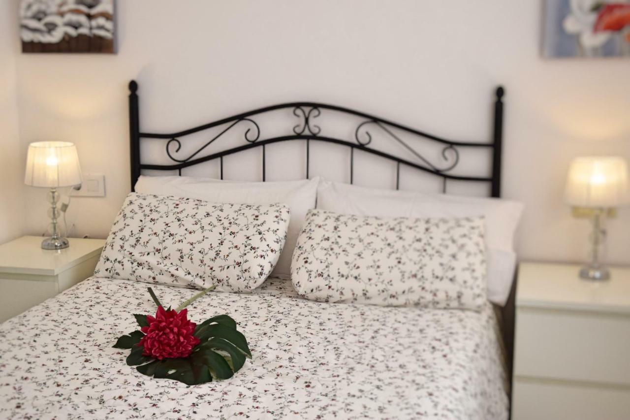 Apartamento Cister Old Town Малага Екстериор снимка