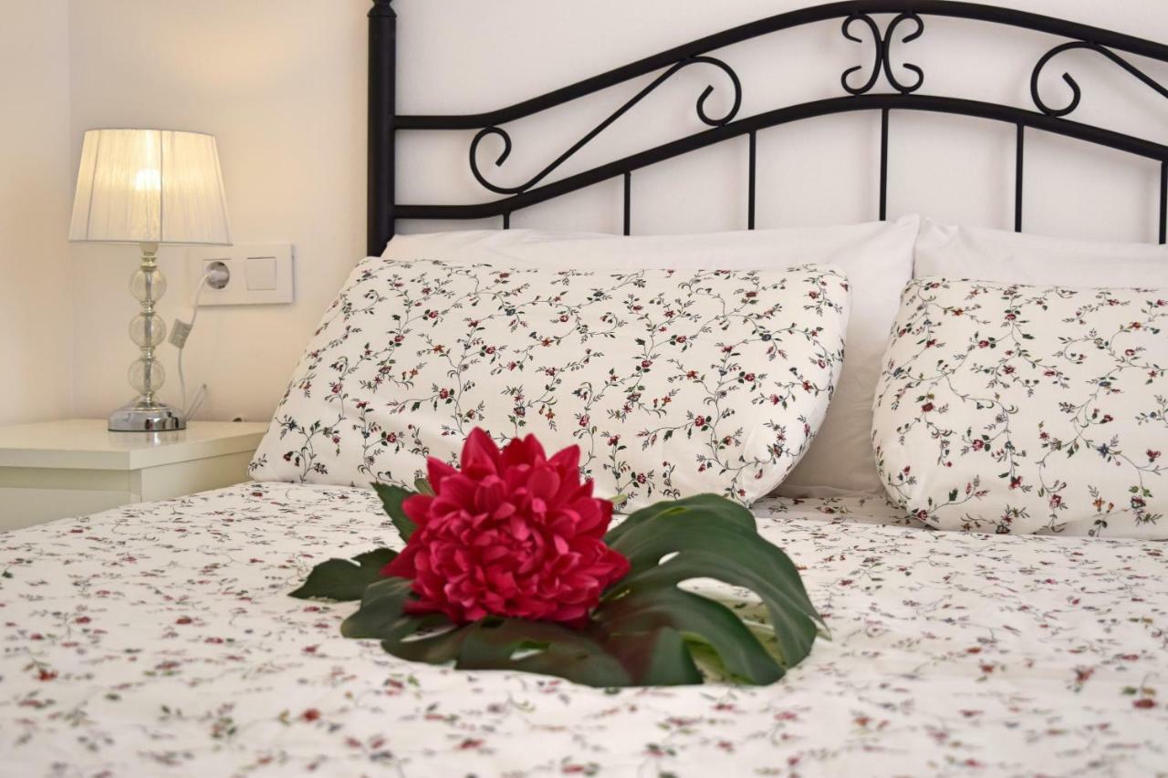 Apartamento Cister Old Town Малага Екстериор снимка